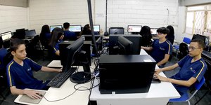 Unveil 8a21a6f614db065bb1ca2c21a5c803aede783f93e5277febbd47f37d9dbae4ca