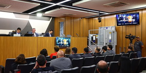 Unveil 8a21a6f614db065bb1ca2c21a5c803aede783f93e5277febbd47f37d9dbae4ca