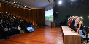 Unveil 8a21a6f614db065bb1ca2c21a5c803aede783f93e5277febbd47f37d9dbae4ca