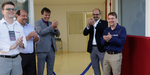 Unveil 8a21a6f614db065bb1ca2c21a5c803aede783f93e5277febbd47f37d9dbae4ca