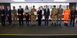 Unveil 8a21a6f614db065bb1ca2c21a5c803aede783f93e5277febbd47f37d9dbae4ca