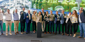 Unveil 8a21a6f614db065bb1ca2c21a5c803aede783f93e5277febbd47f37d9dbae4ca