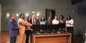 Unveil 8a21a6f614db065bb1ca2c21a5c803aede783f93e5277febbd47f37d9dbae4ca