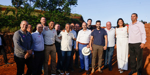 Unveil 8a21a6f614db065bb1ca2c21a5c803aede783f93e5277febbd47f37d9dbae4ca