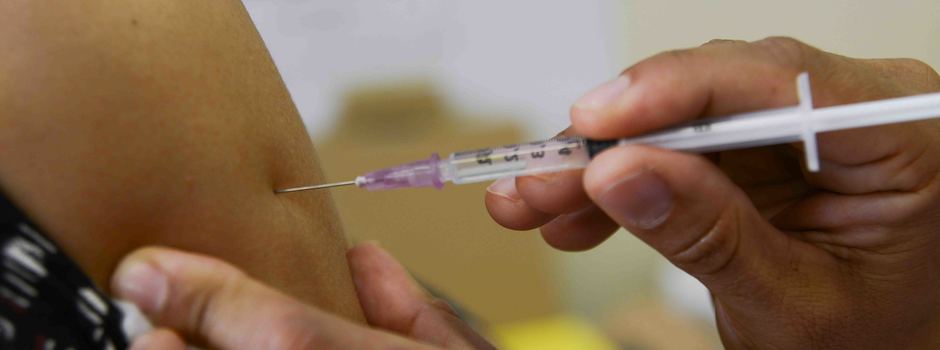 Saúde detalha regras para ampliação da vacinação contra influenza e dengue em Minas
